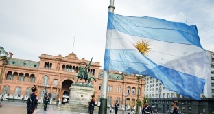 I nuovi bond Argentina 2022 (USP04808AL87) e 2027 (USP04808AM60) sono acquistabili per importi di 1.000 Usd. Tutti i dettagli
