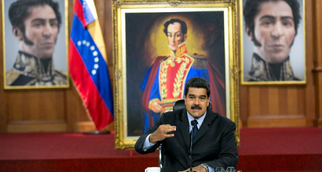 Il Venezuela annuncia ristrutturazione debito pubblico per evitare il default. PDVSA intanto rimborsa titoli per 2 miliardi. Bond a picco