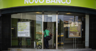 Lone Star acquisterà Novo Banco per 1 miliardo di euro. Il Portogallo rientrerà (in parte) dai prestiti. Riacquistati bond per 500 milioni