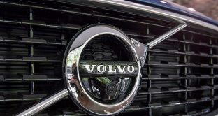 Ieri, Volvo ha emesso obbligazioni in euro per 600 milioni. Cedola al 2,125% e rendimento al 2,2% per un investimento quinquennale. Ecco le informazioni salienti da conoscere. 
