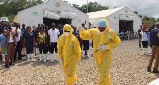 Le obbligazioni Ebola puntano a coinvolgere i capitali privati nella lotta al virus letale in Africa, attraverso un meccanismo incentivante per il quale al momento mancano all'appello diversi morti. 