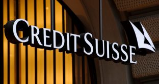 Bond in euro di Credit Suisse ancora più giù