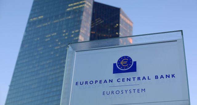 Tassi BCE fermi a settembre per mercato dei bond