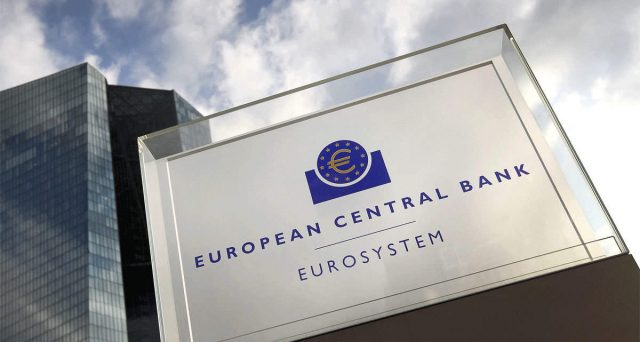 Obbligazioni di emittenti speculativi inserite nel programma di acquisti della BCE? Sarebbe solo questione di tempo, forse di settimane. E la ragione di tanta fretta non deve per niente lasciarci tranquilli. 