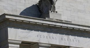 Con il Secondary Market Corporate Credit Facility, la Federal Reserve ha comunicato ieri di avere iniziato ad acquistare obbligazioni societarie americane in dollari. 