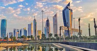 Il Kuwait rischia di non poter pagare gli stipendi pubblici dopo il mese di ottobre, ma non c'entra il default. E lo dimostrano anche i rendimenti degli Eurobond. 