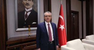 Erdogan licenzia anche il governatore Agbal
