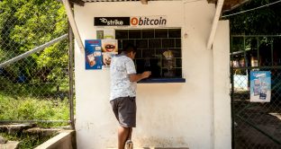 El Salvador declassato a causa dei Bitcoin