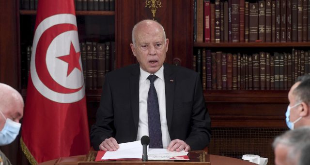 Bond Tunisia giù su decisione presidente Saied di non accettare aiuti europei