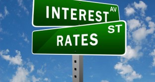 Gli swap sui tassi sono contratti derivati di tutela contro il rischio derivante dai movimenti degli interessi sul mercato. Vediamo come funzionano. 