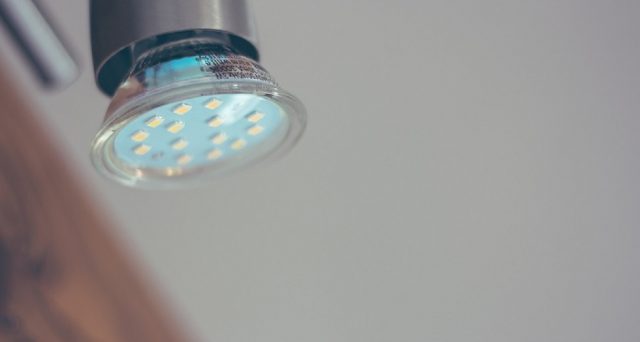 Costo, consumo e risparmio lampadine a led per risparmiare sulla bolletta della luce.