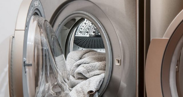 Consigli per risparmiare con l'asciugatrice che è uno degli elettrodomestici più energivori.