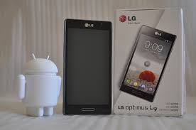 Optimus L9 è lo smartphone LG dotato di un display da ben 4.7 pollici. Aggiornato di recente ad Android 4.1, l'Optimus L9 di LG rappresenta la soluzione ideale per chi cerca uno smartphone a un ottimo rapporto tra qualità e prezzo. 