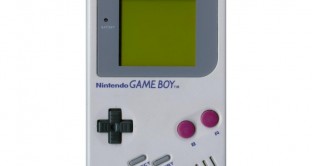 Il 21 aprile 1989 fece la sua comparsa nel mercato nipponico il Game Boy: qualche anno più tardi, la console portatile Nintendo andò alla conquista del mondo. Buon compleanno, Game Boy!