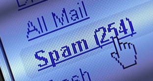Un grave problema potrebbe riguardare gli account di Libero Mail, dai quali stanno partendo diverse mail sospette contenenti link a pagine web piene di malware. Ecco quanto ha affermato lo staff di Libero.