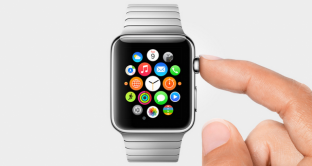 Apple Watch non si chiama iWatch non per un cambio di filosofia e di branding della società di Cupertino, bensì perché il marchio iWatch esisteva già ed è stato depositato nel 2008 da un imprenditore italiano. 