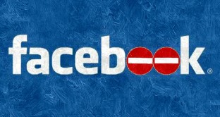 Si può vivere oggi senza Facebook? All'indomani del down che ha colpito il social di Zuckerberg, ecco una breve riflessione su come Facebook sta influenzando le nostre vite. 