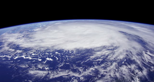 Due bellissimi video in 4K lanciati dalla NASA ci mostrano la vita nella ISS e la Terra vista dallo spazio. 