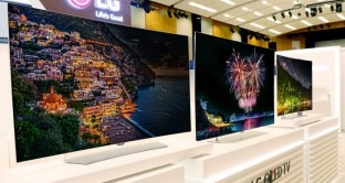 LG ha annunciato 4 nuovi modelli di Oled TV: da 55 e 65 pollici, con risoluzione 4K o Full HD, ecco come sono fatti i nuovi TV con cui LG vuole vincere la sfida dell'Oled. 