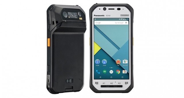 Panasonic presenta lo smartphone FZ-N1 che costerà 1.500 dollari e che si distingue per le sue caratteristiche di elevata resistenza. 
