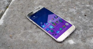 Samsung Galaxy S7 e S7 Edge: prezzo aggiornato e caratteristiche tecniche. Quale scegliere tra i due? La Samsung si avvia a conquistare il mercato in attesa dell'Apple iPhone 7. 