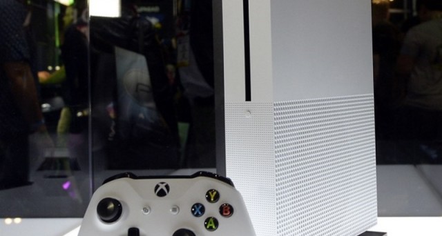 È in uscita la Xbox One S: conviene acquistarla o attendere il lancio della Xbox One Scorpio? Quali sono le maggiori differenze con la Xbox One 'tradizionale'?