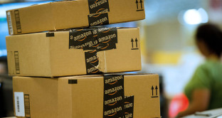 Temi che il tuo pacco Amazon sia andato perso o che qualche vicino si sia riservato il diritto di ritirare la consegna al posto tuo? Scopri come intervenire