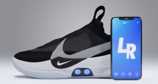 Arriva Adapt BB, le scarpe Nike che si regolano con lo smartphone grazie all'apposita applicazione.