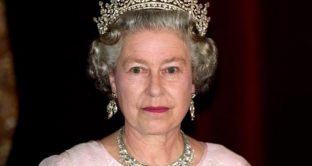Regina Elisabetta II: come è diventata un meme vivente