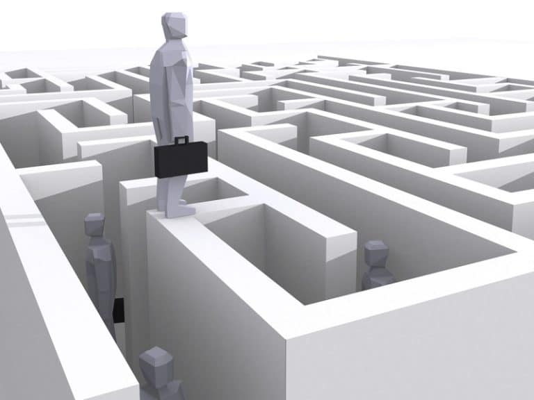 La Circolare 41 e dell'Agenzia Entrate ha chiarito molti aspetti delle novità fiscali presenti nella manovra finanziaria: dall'obbligo del codice fiscale per atti giudiziari alle novità su bonus e stock options