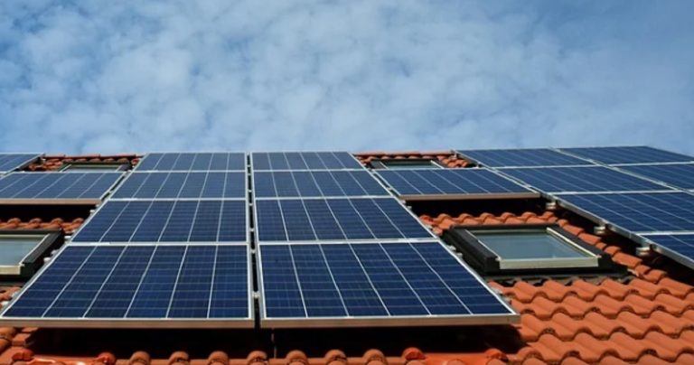 Contro il caro energia sono molte le invenzioni per risparmiare.