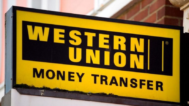 La Western Union ridurrà le commissioni del 50% per i lavoratori dei servizi essenziali e per quelli in prima linea che invieranno denaro (a livello globale) mediante i canali digitali dell'azienda fino al 20 maggio.