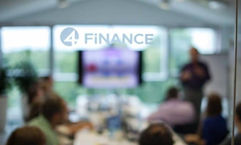 Il bond 4Finance Holding (XS1417876163 ) è negoziabile per tagli minimi da 1.000 euro. Rendimento e rischio elevato