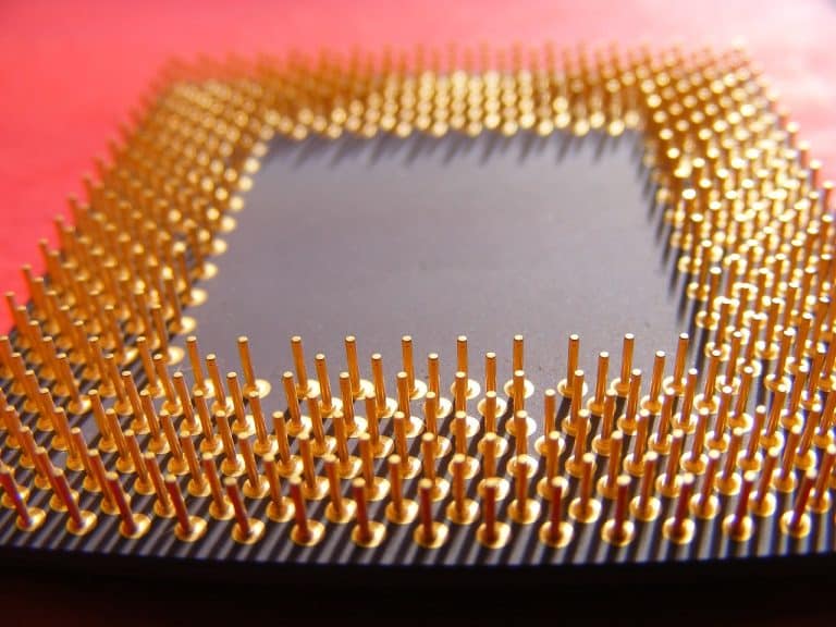 Questo certificato è adatto a chi vuole investire su un produttore di dispositivi a semiconduttore (CPU, GPU ecc), con corpose cedole mensili e protezione discretamente conservativa.