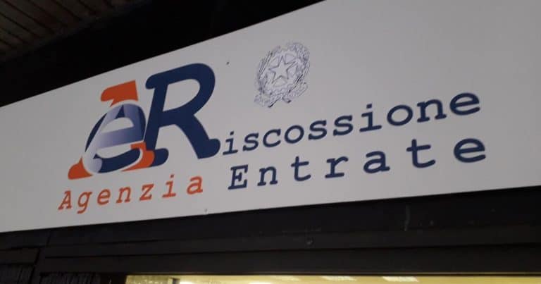 Come valutare i carichi fiscali pendenti? Che cos’è il certificato dei debiti tributari? Come si richiede all'Agenzia delle Entrate?