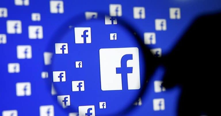 Privacy su Facebook: la class action di Altroconumo chiede 285 euro per ogni anno di iscrizione. Come partecipare.