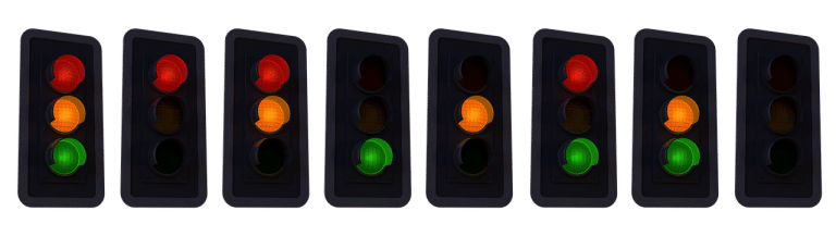 Se si circola con un'auto sottoposta a fermo possono scattare sanzioni piuttosto pesanti, in alcuni casi bastano 50 euro per bloccare il fermo