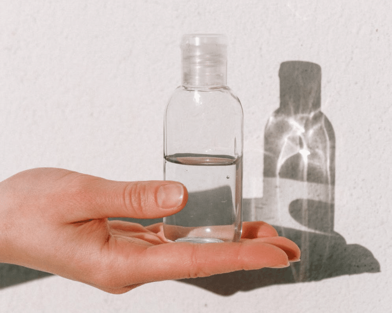 Le cessioni di alcuni prodotti disinfettatile sono esenti da IVA se effettuate entro il 31 dicembre 2020, mentre se effettuate a partire dal 1° gennaio 2021, sono assoggettate all'aliquota IVA del 5 per cento.