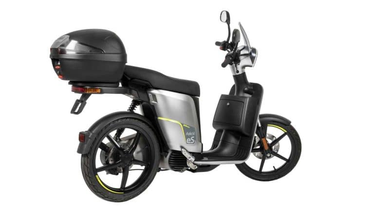 Quanto costano alcuni modelli di moto e scooter con il bonus degli incentivi 2020?