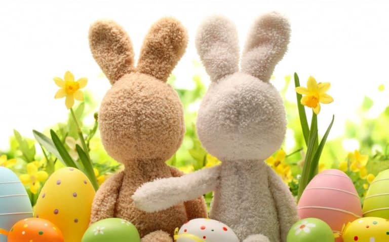 Pasqua 2017: le migliori offerte viaggi e weekend per partire in primavera spendendo poco, da Parigi alle Maldive.