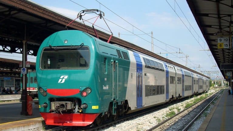 Nuove offerte lavoro con Ferrovie dello Stato, scadenza a fine luglio per i posti da macchinisti.