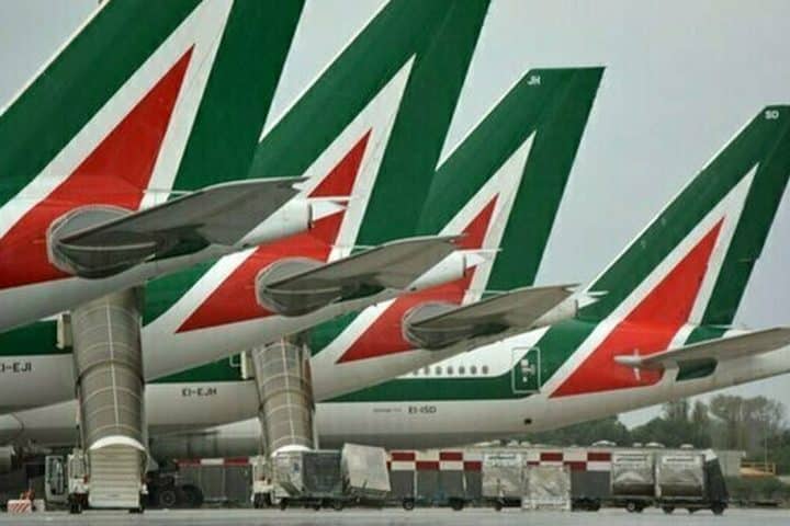 Alitalia e il prestito-ponte bocciato dall'Europa