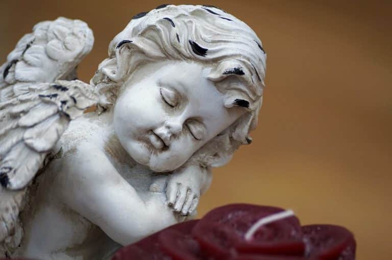 Ecco frasi famose, cartoline e biglietti d'auguri da inviare gratis per il Lunedì dell'angelo e per augurare a tutti una buona Pasquetta 2018.