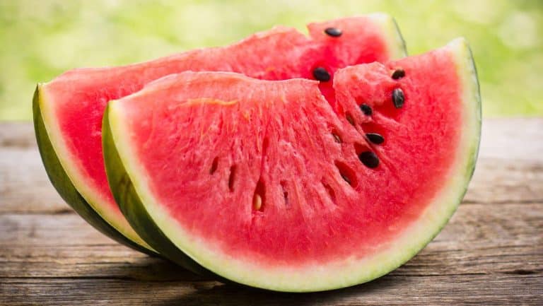 La promozione di Ferragosto della grande distribuzione fa infuriare Coldiretti Sardegna, che parla di "offesa al lavoro". Ma è davvero così?