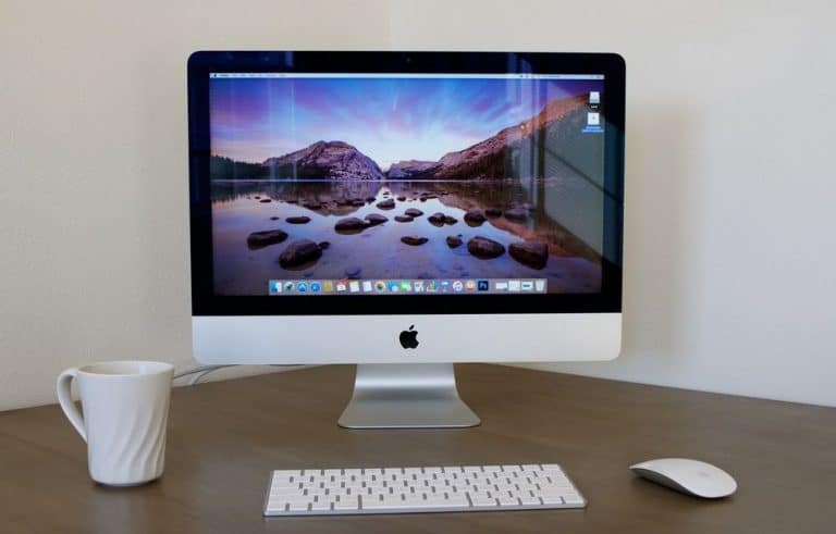 La sede irlandese di Apple ha pubblicato un’offerta di lavoro da casa che potrebbe interessare molti italiani appassionati di tecnologia. In caso di assunzione non bisogna trasferirsi a Dublino  perché si tratta di un’offerta di lavoro da casa.