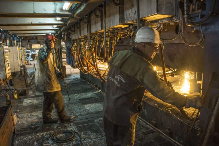 ArcelorMittal raccoglierà 3 miliardi di dollari fra i soci. Tornano a scendere i rendimenti obbligazionari del gruppo siderurgico