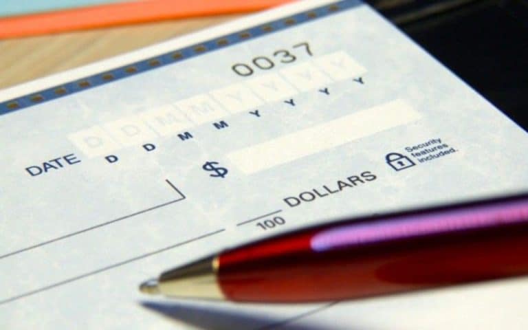 Aumentano le truffe con assegni circolari: solo 11mila casi nei primi mesi del 2017, a rischio dati sensibili.