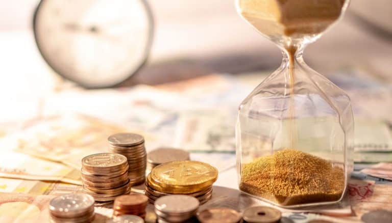 Il nuovo bond sovrano a 10 anni è in asta oggi, insieme al quinquennale. Vediamo le condizioni offerte dal Tesoro e se conviene investirci.