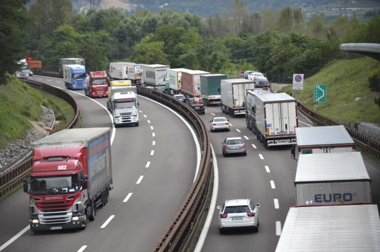 L’Ue avrebbe pensato ad un criterio epidemiologico con cui stabilire se riaprire oppure no le frontiere a paesi terzi.