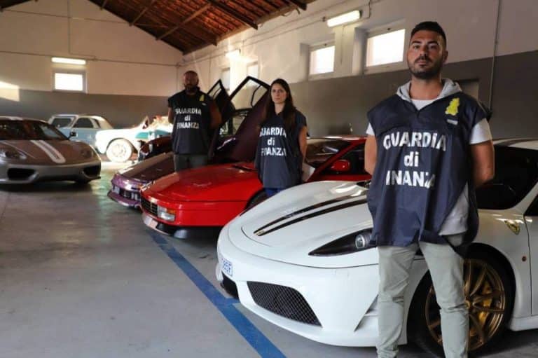 Acquistando un’auto potente e costosa si rischiano controlli fiscali se non si possiedono redditi sufficienti a mantenerla. Quando e come scattano i controlli.